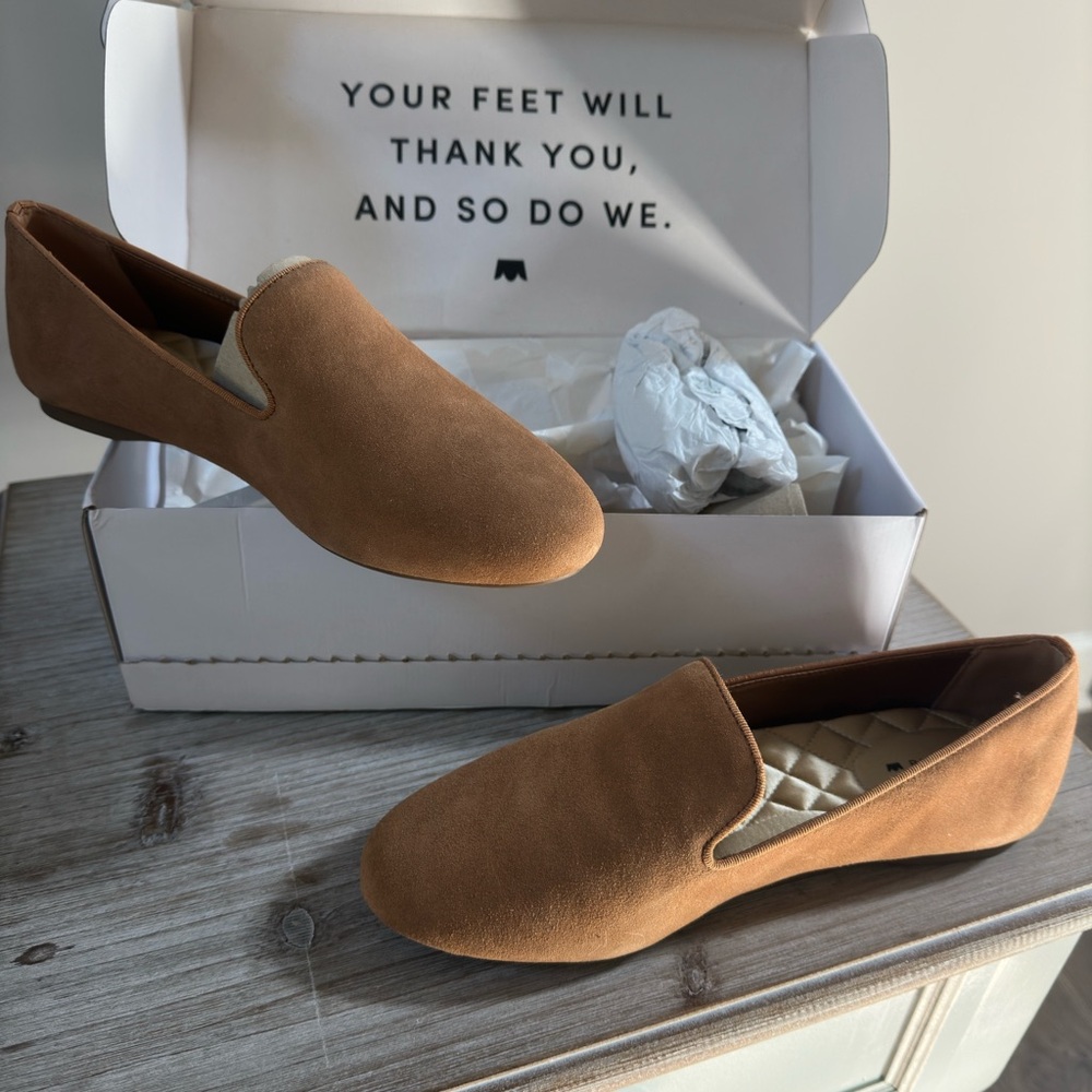 So comfortable “Birdies” women’s flats. New in box, never worn. True to size.